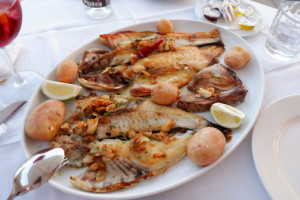 El Roque De Los Pescadores food