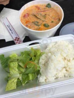 Ae's Thai Kitchen food