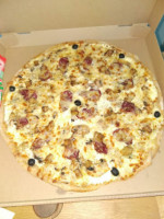 Pizz Burg food
