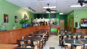 Spicy Green Gourmet Cafe & Catering inside