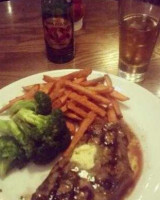 TGI FRIDAYS - Maplewood food