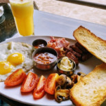 Silver Waves Comida