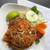 Nine Elephants Seafood And Thai Cuisine food