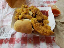 Hart's Fried Chicken food