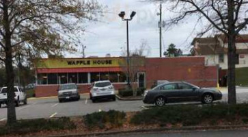 Waffle House outside