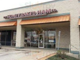 The Honey Baked Ham Company outside