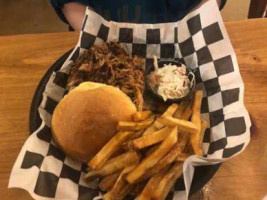 Smokehouse Bbq Brews food