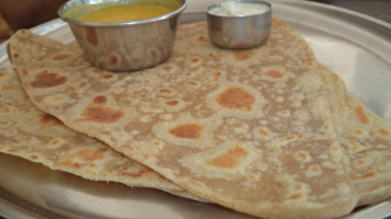 Sri Saravana Bhavan Elite food
