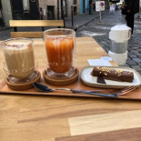 Les Exploratrices Comida