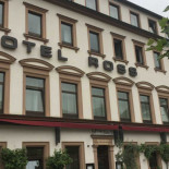 Ross Stuben Exterior