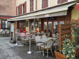 restaurant la salle des gardes inside