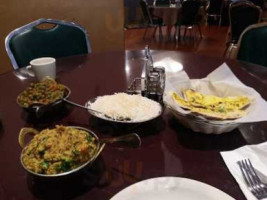 Guru Curry House food