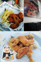 Onyang's Chicken Wings food