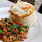 A-roy-d Thai Kitchen food