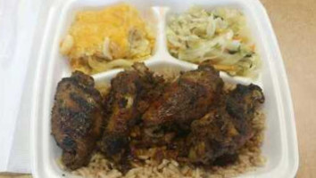 Mercy's Jamaican Kitchen food