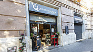 Quintessenza outside