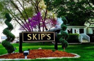 Skip's food