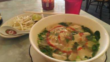 Saigon Uptown food