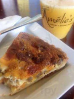 Amelie's French Bakery food