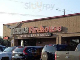 Texas Firehouse Sports Grill outside