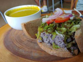 Blueberry Cafe' Juicebar Vegan Grille food