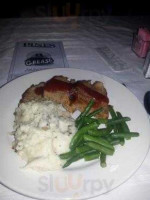 The Pines Dinner Theatre food