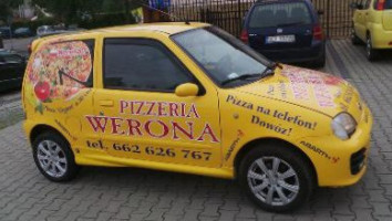 Pizzeria Werona outside