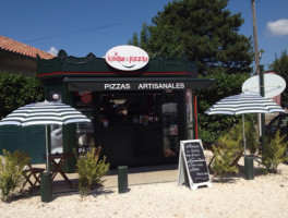 Le Kiosque A Pizzas outside