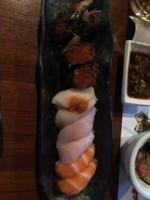 Oyshi Sushi inside