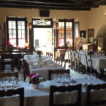 Hostellerie du Vieux Pérouges Dentro