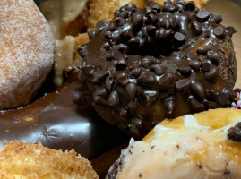 Frosty's Donut House food