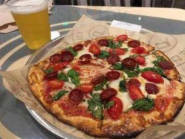 Pieology Pizzeria food