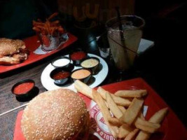 Red Robin Gourmet Burgers food