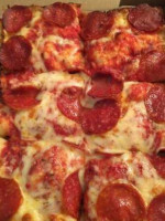 Jet's Pizza food