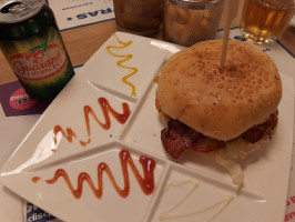 Bendito’s Burger And Beer food