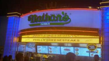 Nathan's Famous Mgm Food Court food