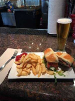 Red Robin Gourmet Burgers And Brews food