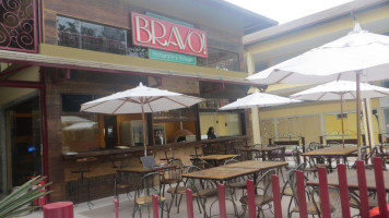 Bravo Restaurante & Botequim inside