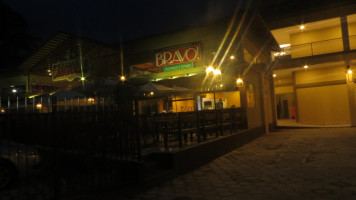 Bravo Restaurante & Botequim inside