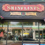 Skinflint's Bay Ridge Comida