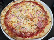 Pizza L'antiboise food
