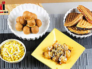 Izan Waffle Shop food