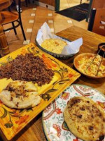 El Salvadoreno food