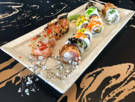 Subarashi Sushi Lounge food
