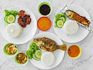 Selera Mega Nasi Kukus Abang Macho food