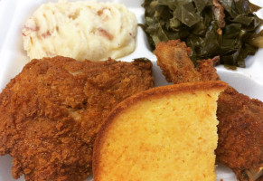 Granny's Southern Smokehouse food