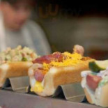 Devil Dawgs Comida