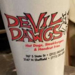Devil Dawgs Comida
