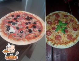 Pizzeria Acasa food