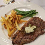 200 Monroe Comida